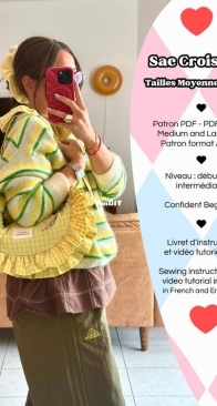 ManonLDelahaute - Croissant Bag - French, English