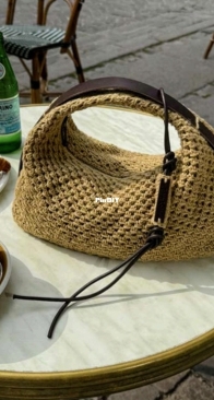 Juno Bag by Mette-Wendelboe Okkels - PetiteKnit