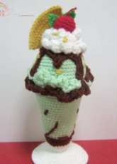 Melbangel - Amy Lim - No Glass Tall Minty Chocolate Ice Cream Sundae
