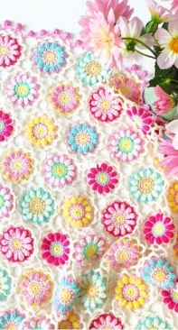 The Petal Shed - Hattie Risdale -Dancing Dahlias Blanket