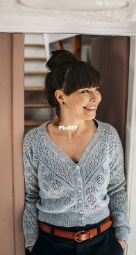 Merrans Cardigan - Hazel Laurenson - English