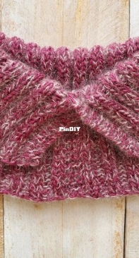 Cache-Cou Doux neckwarmer by Louise Robert for Biscotte Yarns Free