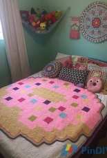 Crochetkins - Jen Smith - Donut Pixel Blanket
