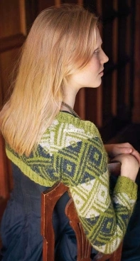Ragna Shrug by Arne & Carlos Rowan English