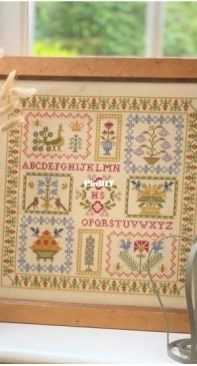 Acorn Sampler - The Historical Sampler Company from The World of Cross Stitching TWOCS 194 - XSD