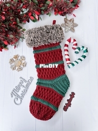 Falzy Christmas Stocking by Fallon McNaughton of Falzy Crochet - English
