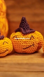 Atelie Pingouin - Fabiana Deziderio -  Pumpkin wearing witch hat - Abóbora com Chapéu de Bruxa - Portuguese - Free