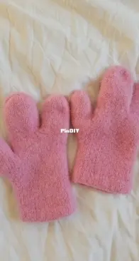 Snowball Mittens by Marianne May - Maymade Knits - English, Norwegian