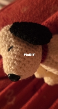 little crochet snoopy