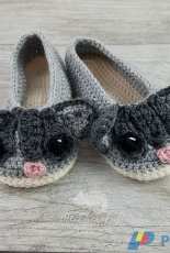 The Cheerful Chameleon - Charlyn Clark - Men s Size Sugar Glider Slippers