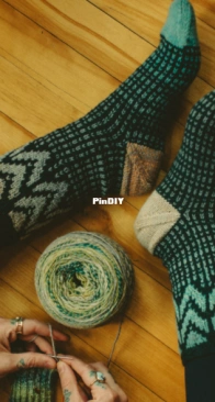 Sparks by Andrea Mowry - Drea Renee Knits