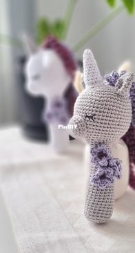 Virkat by By - Lizette - Rattle Unicorn - Skallra Enhörning - Swedish - Free