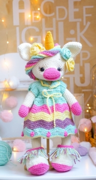 Polushka Bunny - Maria Ermolova - Unicorn Outfit - Conjunto Unicornio - Spanish