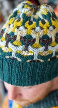 Aurora Cabin Hat by Stephen West