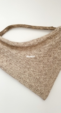 Ceres Shawl by Katarzyna Przeździecka