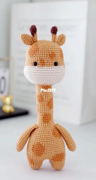 Beary Bearnita - Phạm Hiền Hạnh - Giraffe
