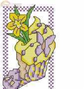 Cupcake of the Month - Spring Daffodil by Durene Jones from The World of Cross Stitching TWOCS 200 PCS