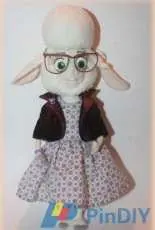 Portik - Irina Nevelskaya  - Bellwether -  Russian