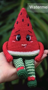 Rô Amigurumi - Rosâne Spera - Watermelon - Melancia - English - Translated