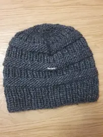 a quick hat - C.C. beanie redux by Lea Stern
