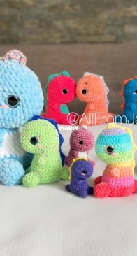 All from Jade - Jade Gauthier-Boutin - Drake The Baby Dinosaur no-sew - Drake Le bébé dinosaure sans couture - English and French