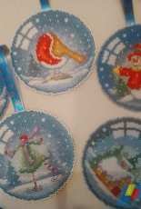Christmas Snow Globes (Cross Stitch Crazy)