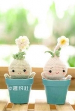 Handmade Paradise - Flower bulb amigurumi - Portuguese - Translated
