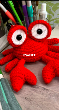 B Crochet-tive - Brittany Weidenfeller - Clawford the Crab
