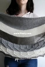 Triptych Shawl by Audrey Borrego-English,French-Free