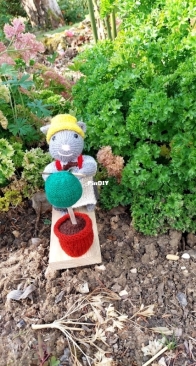 topiary thomas
