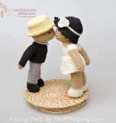 Stuff The Body - Natalia Osinska - Kissing Dolls