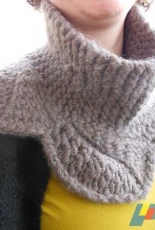 Leaving On The Edge Cowl by Rose Anne / This is Knit-Free