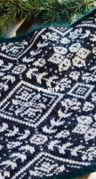 Hellebore Cowl by Jamie Lomax