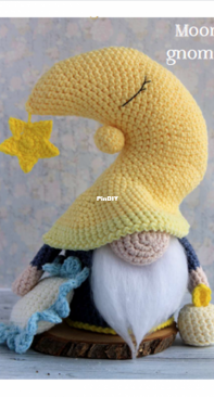 Pam Pino Design - Nazeli Mkrtchyan-Tadevosyan - Moon Gnome - Gnomo luna - Italian - Translated