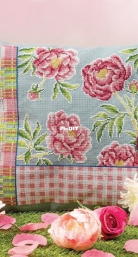 Peony Patches by Maria Diaz from Cross Stitcher 382 PCS + XSD