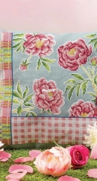 Peony Patches by Maria Diaz from Cross Stitcher 382 PCS + XSD