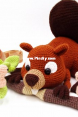 Dinegurumi - Sandra Haupt - Beaver - Italian - Translated