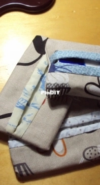 Tissue paper holder