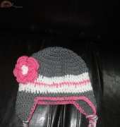 baby hat with flower