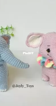 Joyly Toys - Yaowalux Srisanga - Elephant - English
