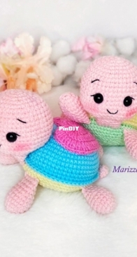 Marizza Toys - Lucy Marizza - Turtle with a Heart
