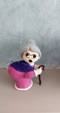 grandma , needle stick