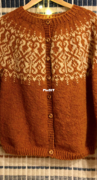 Karuselli  Sweater by Helena Fräulin-Finnish - Free