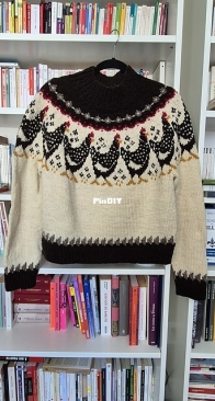 Henny Penny Chicken Sweater by  Svetlana Gibadullina - Vetka