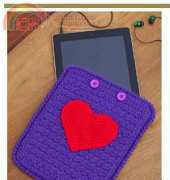 Redheart LW2982 - Love my iPad Case by Tracie Barrett