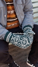Hekkingen Fyr Mittens by Jørgen Johnsen-Norwegin-Free