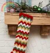 Red Heart LW3710 - Zigzag Stocking by Linda Cyr - Free