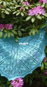 Dots Lace Shawlette by Kathy Crowell-Free
