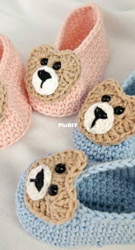 Baby shoes