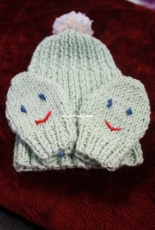 Newborn Hat and Mitts by Tat*sgrans Treasures-Free